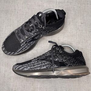 Brooks‎ Levitate 3 Running Sneakers Black Sliver Knit Lace Up Shoes Women’s 8.5